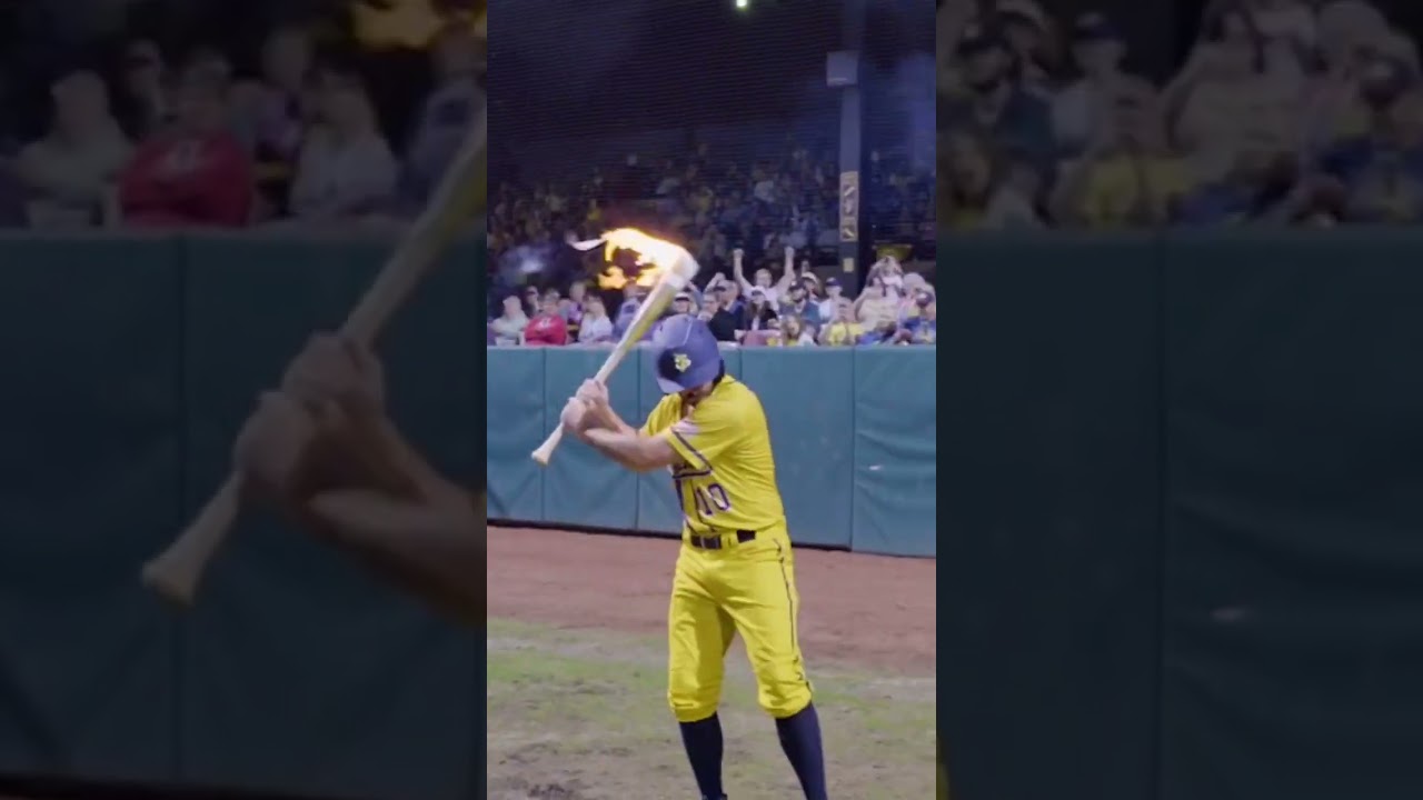 【IT関連動画まとめ】Bat on fire gone WRONG | Savannah Bananas #shorts #bananaball #baseball